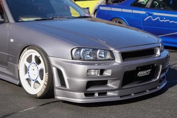 SHAFT AUTO SERVICE Type5 Front Bumper w/Lip Under Panel (FRP) for Nissan Skyline (R34)