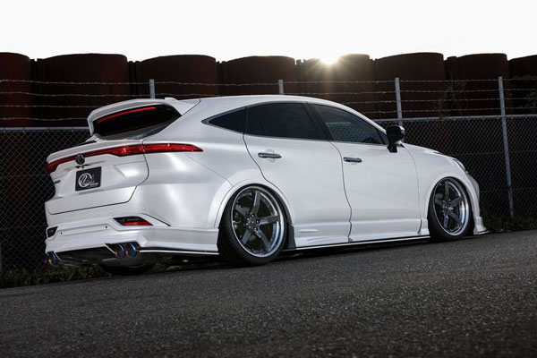 Kuhl Racing 80H-SSII Ver2 Rear Half Spoiler, Type2 (FRP) for Toyota Venza (XU80)