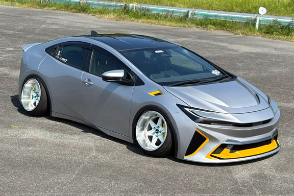 G-NEXUS Cyber Edition Front Bumper (FRP) for Toyota Prius (ZVW60) 2023+